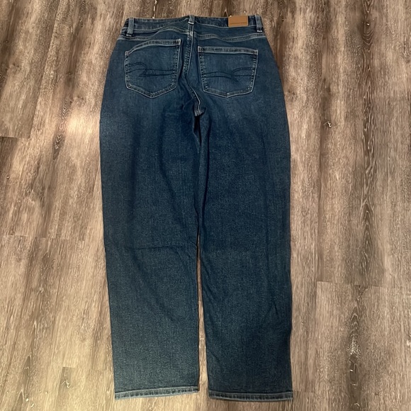 American Eagle Mom Jeans - Picture 3 of 6